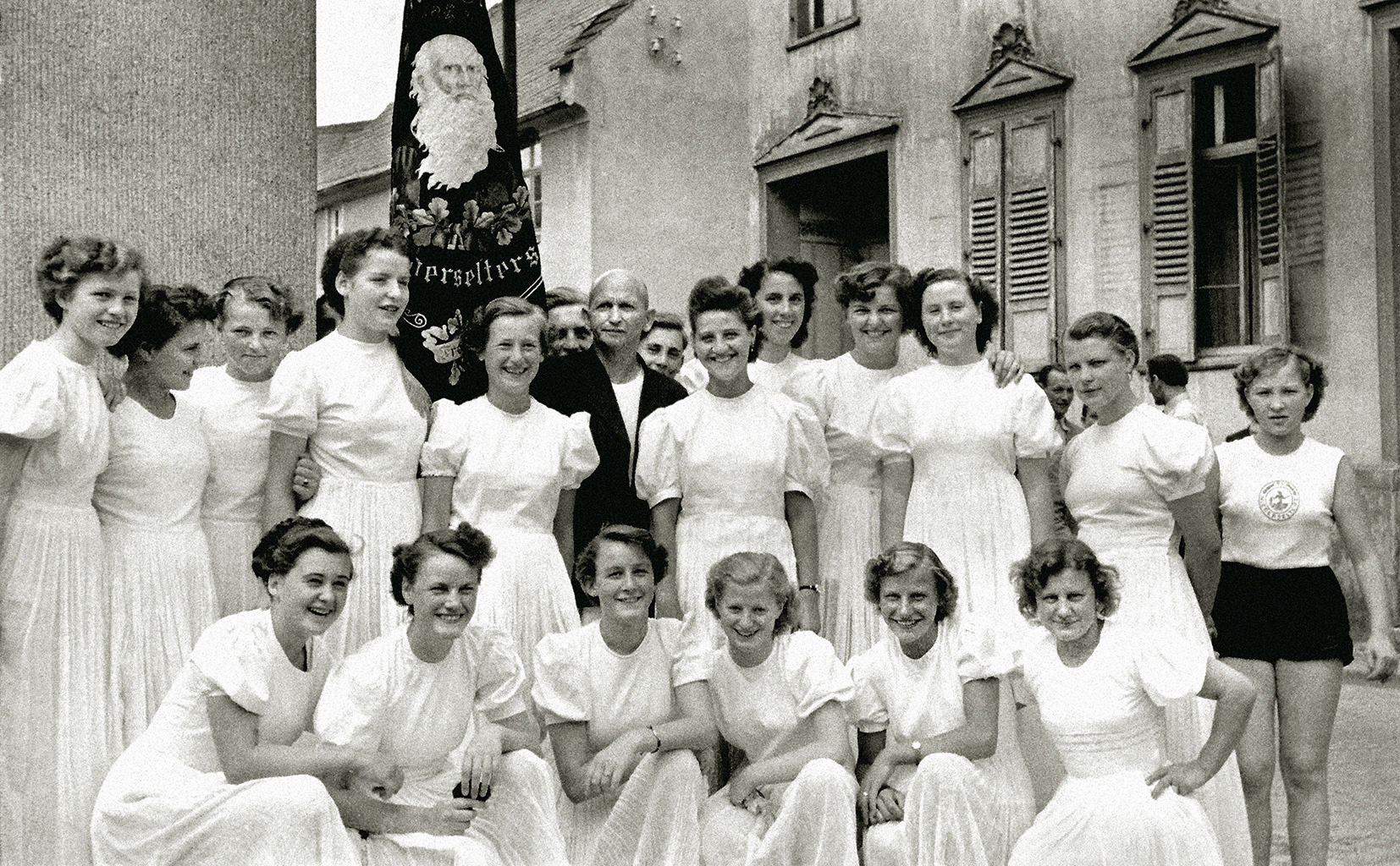 MSS_DORF_PRACHTINWEISS_1951